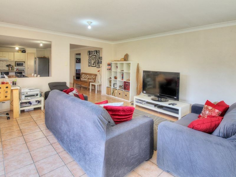 25 Columbus Place, Forest Lake QLD 4078