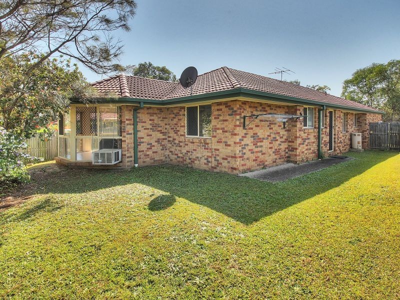 25 Columbus Place, Forest Lake QLD 4078