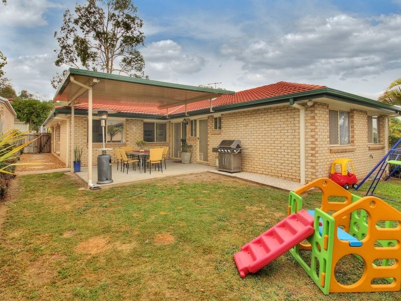 18 Bishop Street, Forest Lake QLD 4078