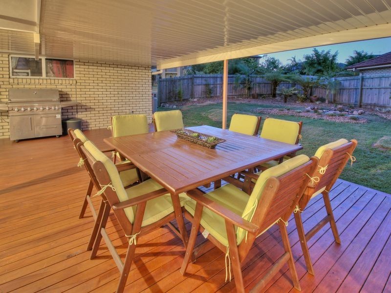 37 Gilberton Crescent, Forest Lake QLD 4078