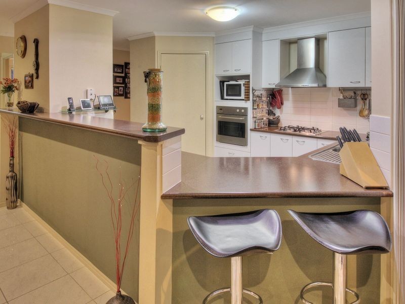 37 Gilberton Crescent, Forest Lake QLD 4078