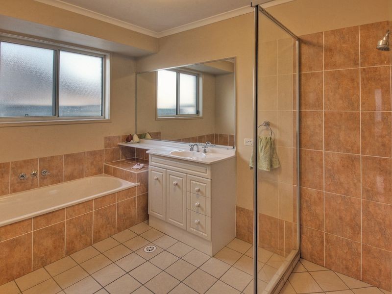 37 Gilberton Crescent, Forest Lake QLD 4078