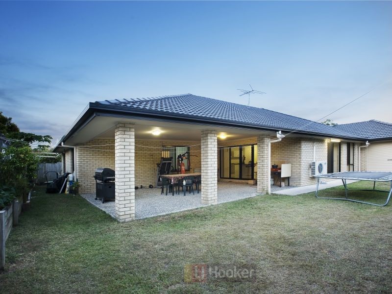 15 Ironbark Place, Heathwood QLD 4110