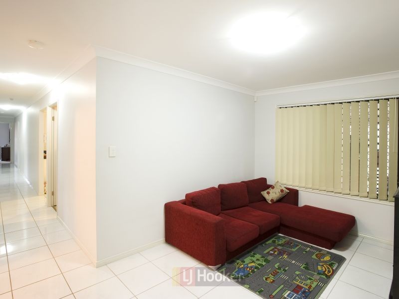15 Ironbark Place, Heathwood QLD 4110