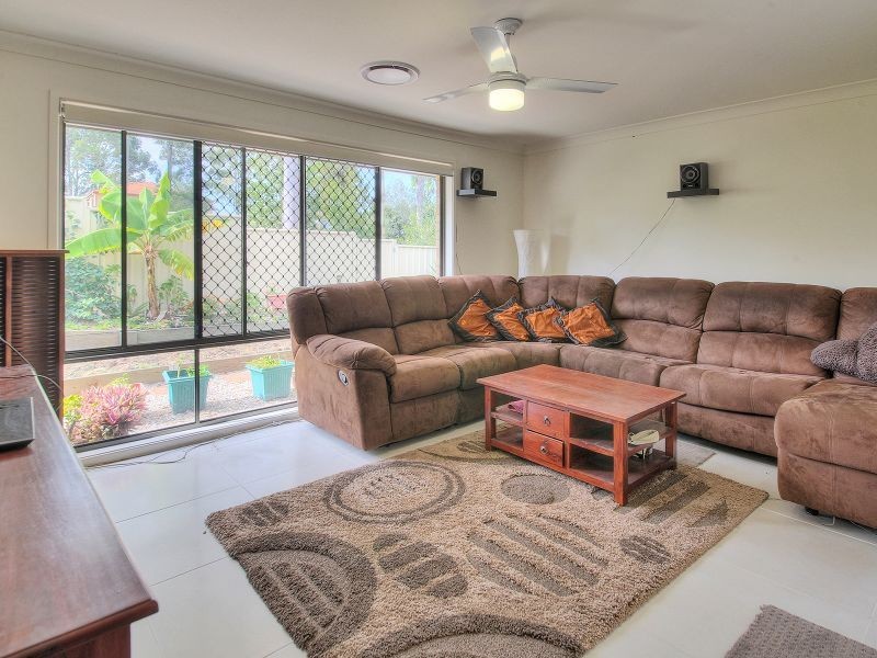2 Peppermint Lane, Forest Lake QLD 4078