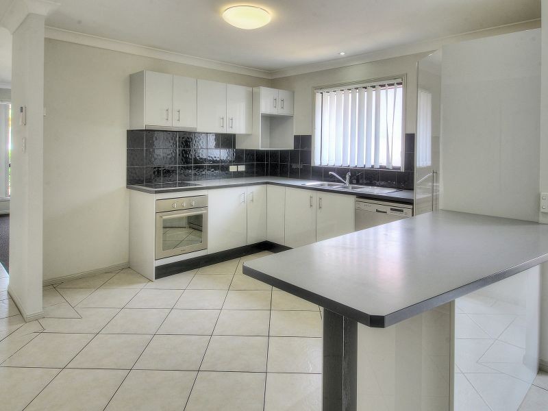 84 Snowy River Circuit, Forest Lake QLD 4078
