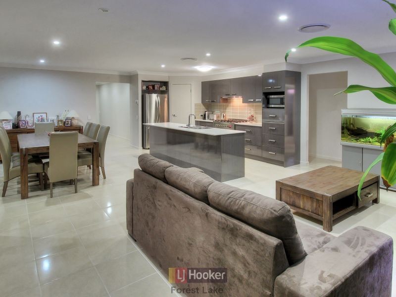 13-15 Richmond Crescent, Waterford QLD 4133