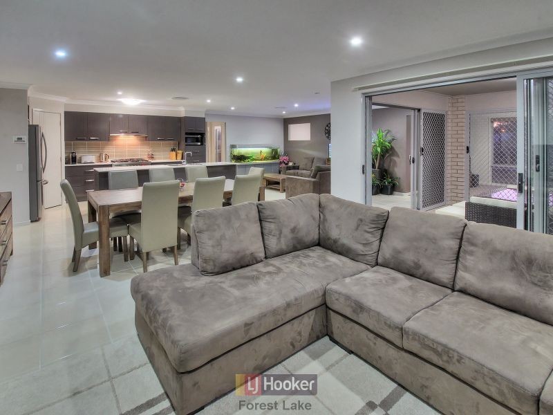 13-15 Richmond Crescent, Waterford QLD 4133