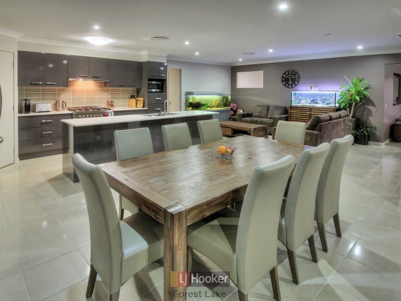 13-15 Richmond Crescent, Waterford QLD 4133