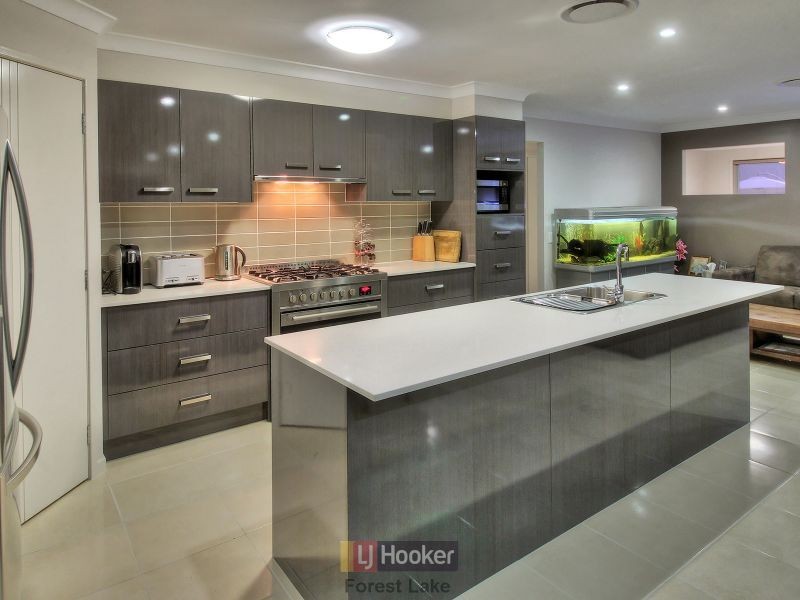 13-15 Richmond Crescent, Waterford QLD 4133