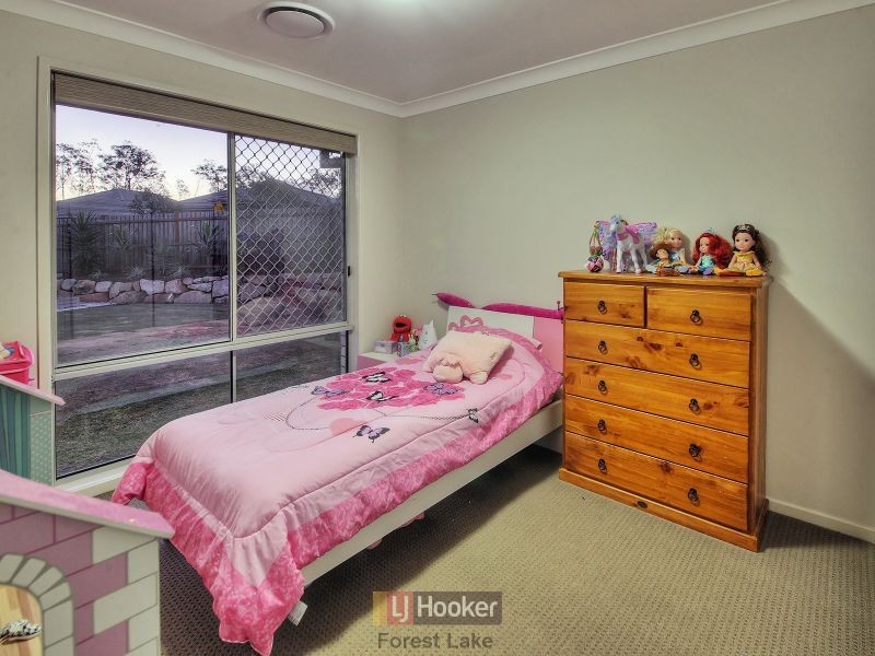 13-15 Richmond Crescent, Waterford QLD 4133