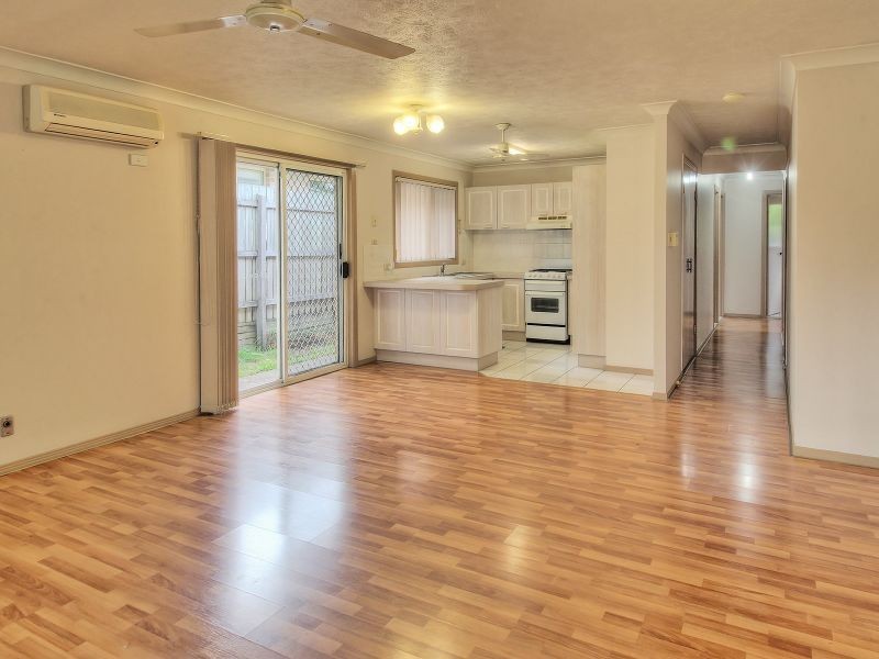 8 Beaufront Place, Forest Lake QLD 4078