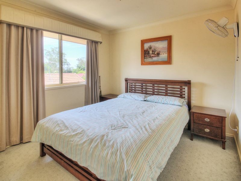 15 Burke Place, Forest Lake QLD 4078