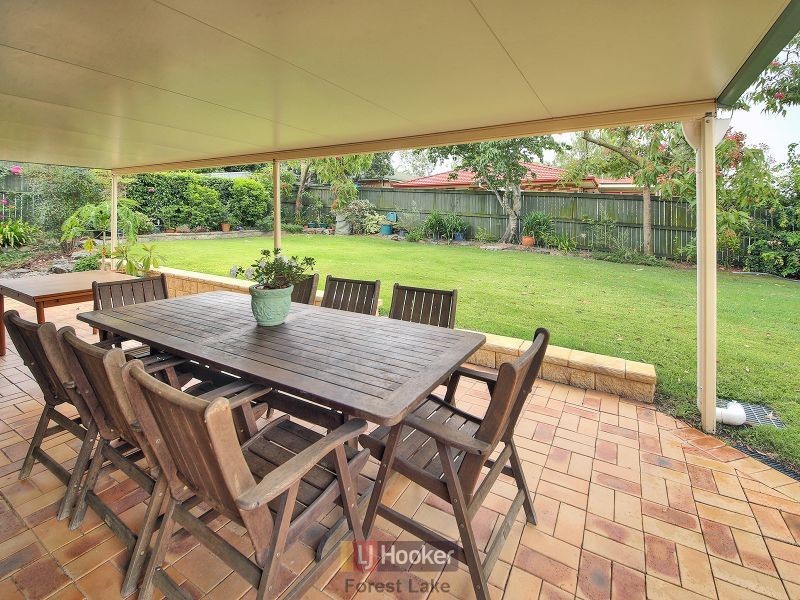 13 Tenterfield Place, Forest Lake QLD 4078