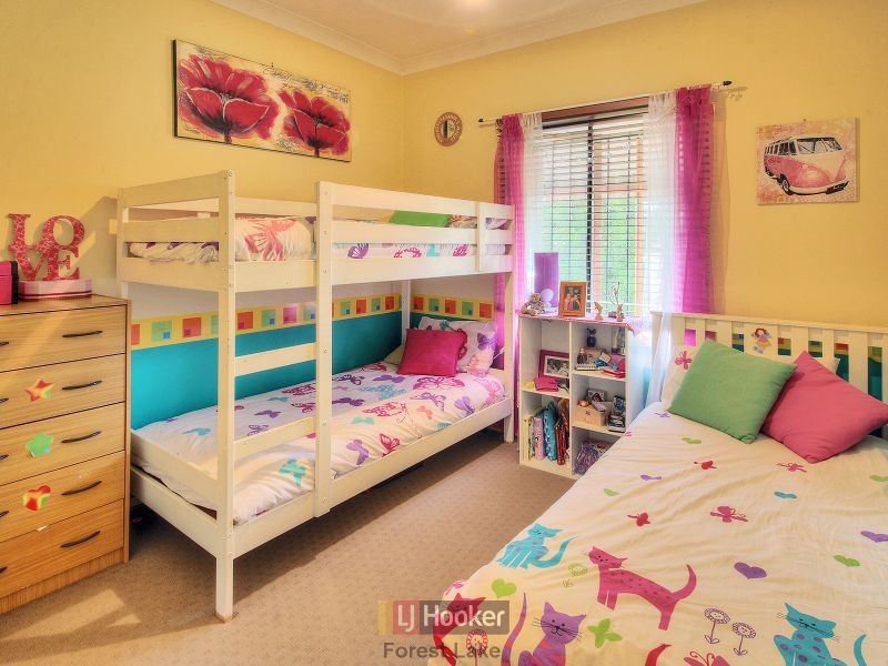 13 Paton Crescent, Forest Lake QLD 4078