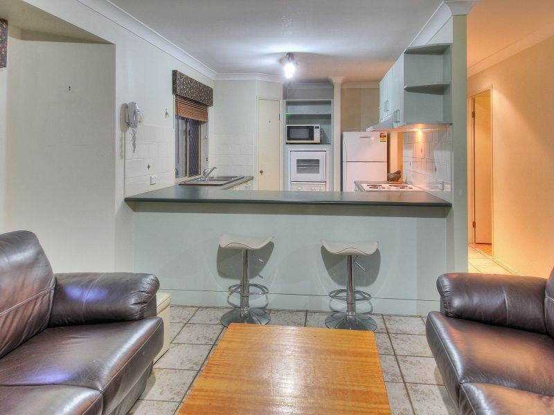 42 Scarlet Place, Forest Lake QLD 4078