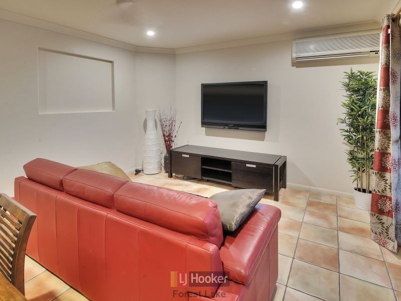 21 Simpson Way, Forest Lake QLD 4078