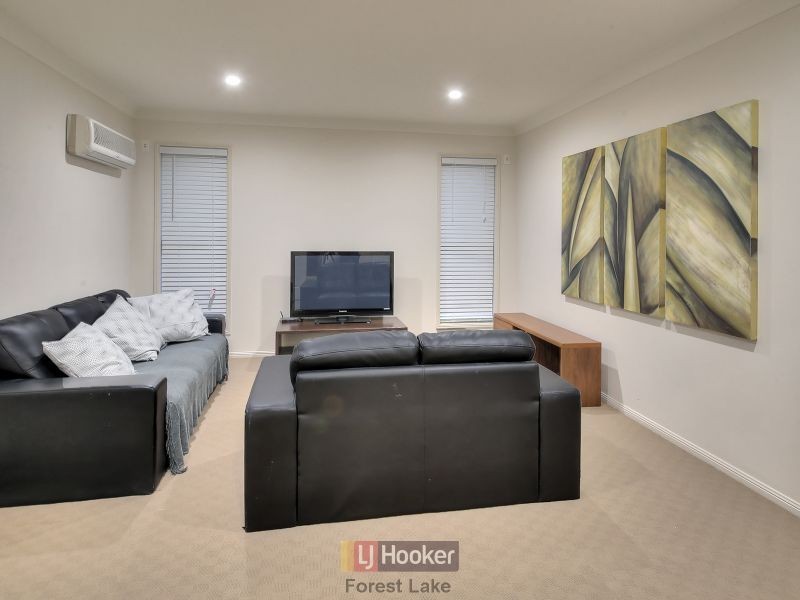 21 Simpson Way, Forest Lake QLD 4078