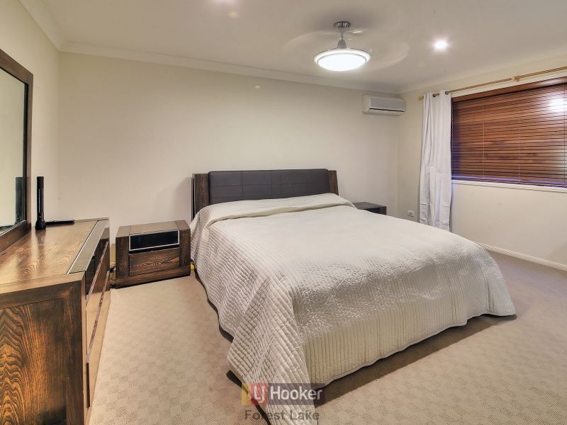 21 Simpson Way, Forest Lake QLD 4078