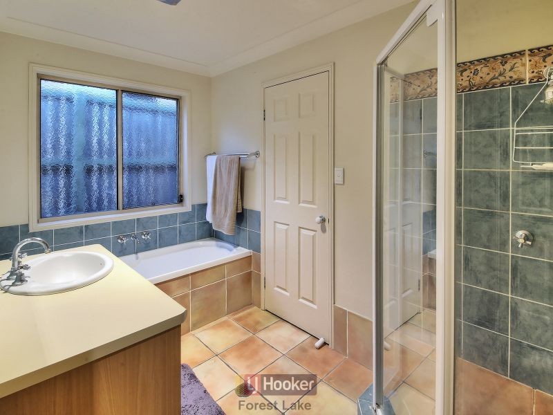 21 Simpson Way, Forest Lake QLD 4078