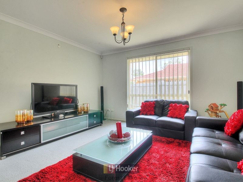 60 Central Street, Forest Lake QLD 4078