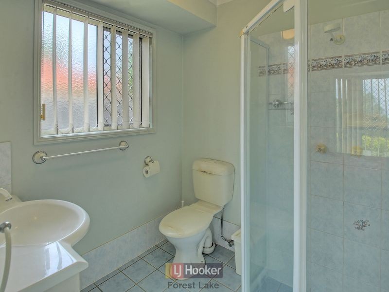 60 Central Street, Forest Lake QLD 4078