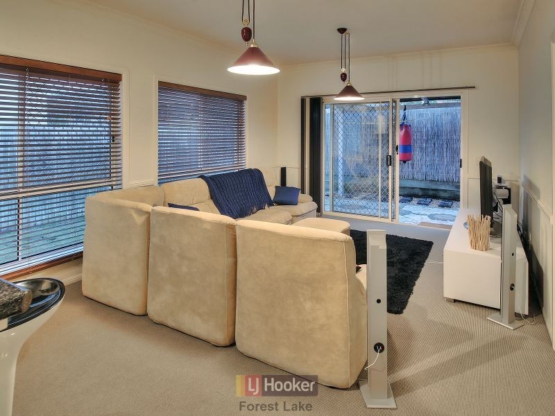 85 Jubilee Avenue, Forest Lake QLD 4078