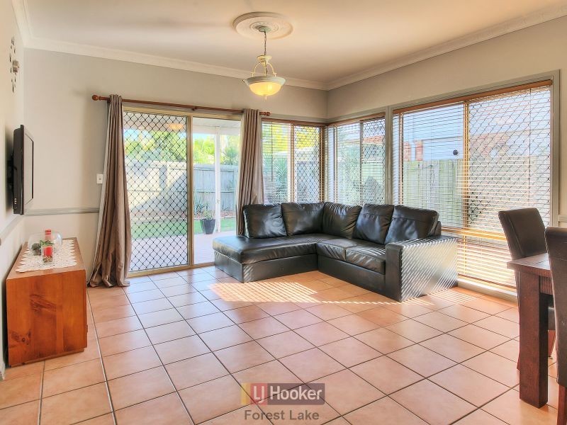 4 Thornton Close, Forest Lake QLD 4078
