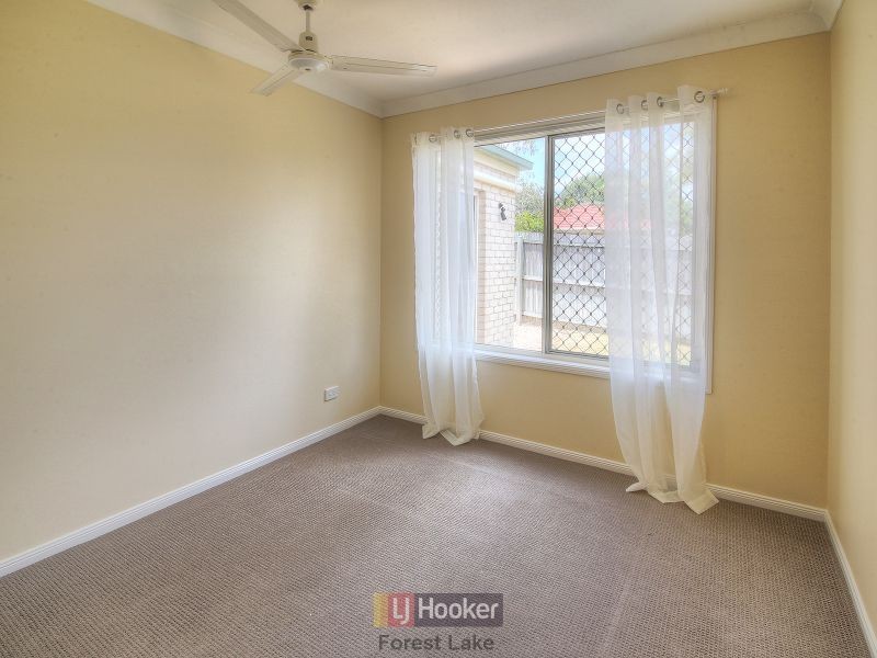 4 Pintail Crescent, Forest Lake QLD 4078