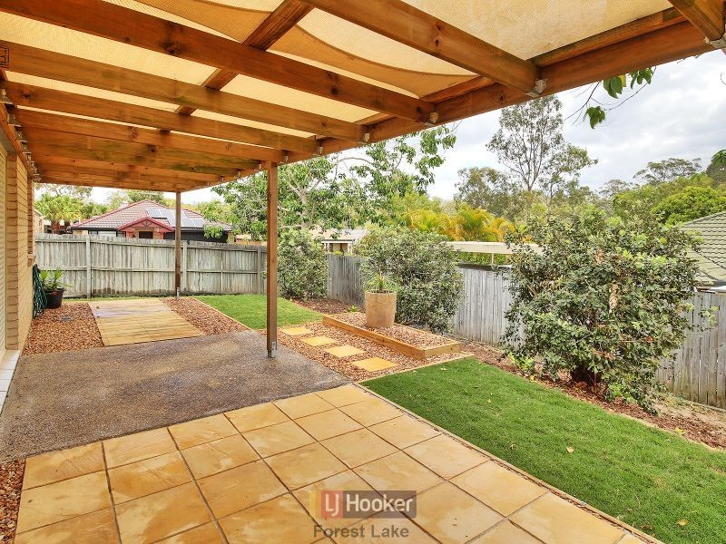 4 Pintail Crescent, Forest Lake QLD 4078