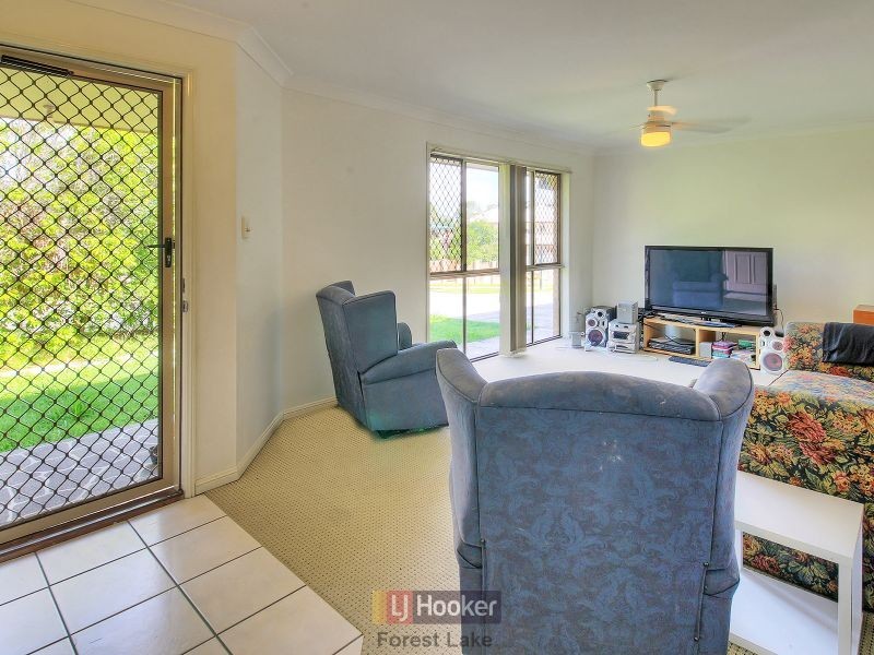 6 Labelle Street, Springfield Lakes QLD 4300