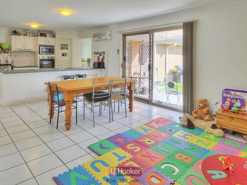 6 Labelle Street, Springfield Lakes QLD 4300