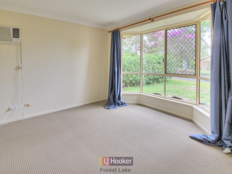 22 Solander Circuit, Forest Lake QLD 4078