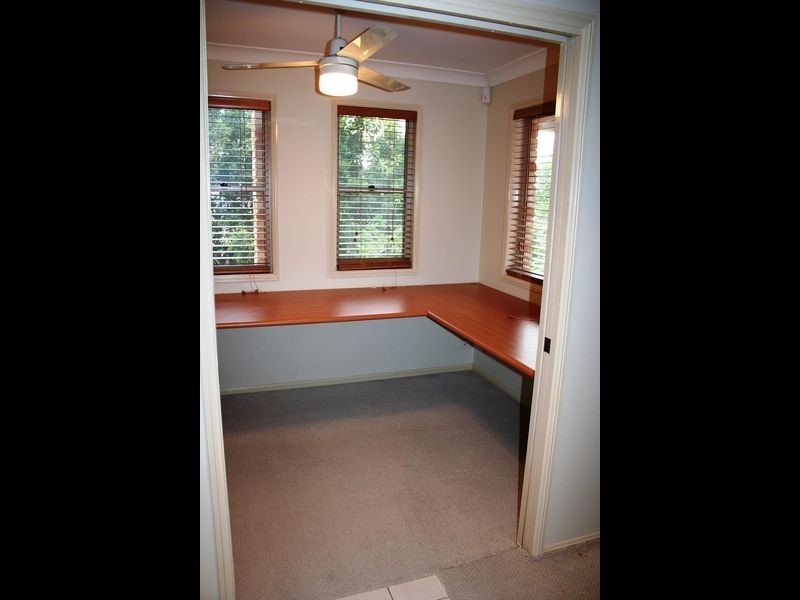 4 Elwood Street, Forest Lake QLD 4078