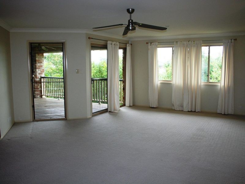 4 Elwood Street, Forest Lake QLD 4078