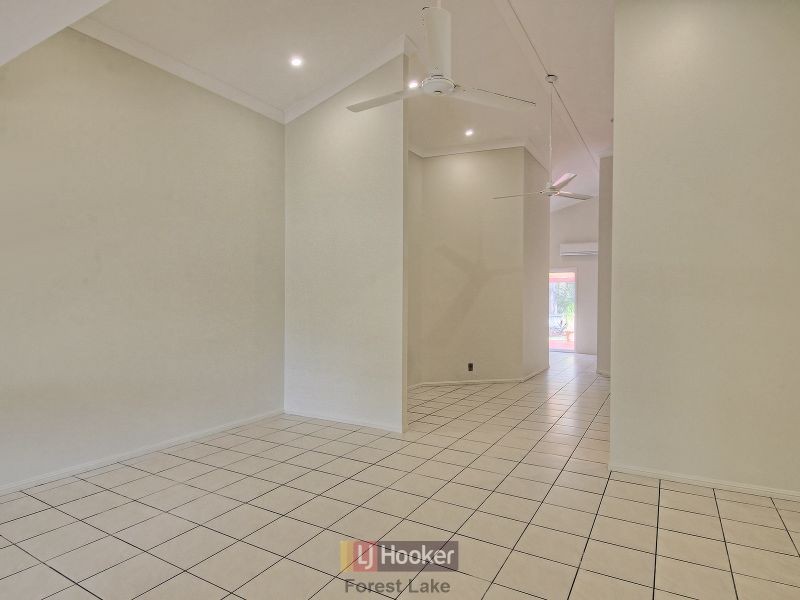 17 Agathis Place, Forest Lake QLD 4078