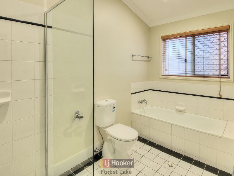 17 Agathis Place, Forest Lake QLD 4078