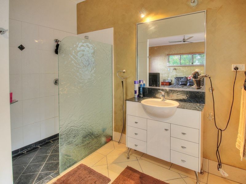 20 Mapleton Crescent, Forest Lake QLD 4078