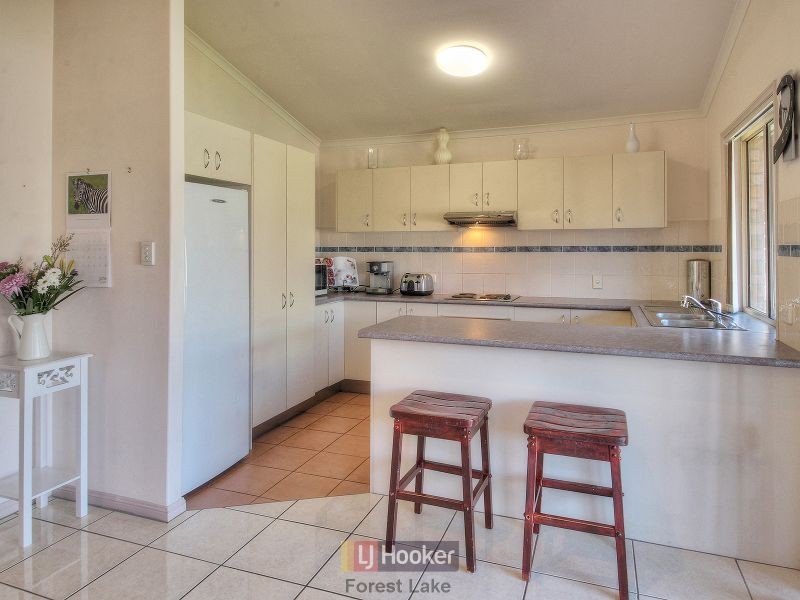 9 Kew Close, Forest Lake QLD 4078