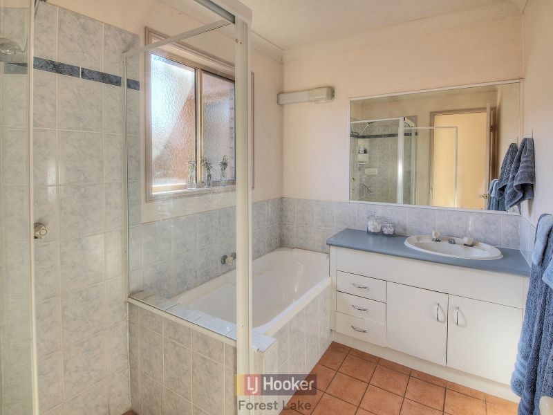 9 Kew Close, Forest Lake QLD 4078