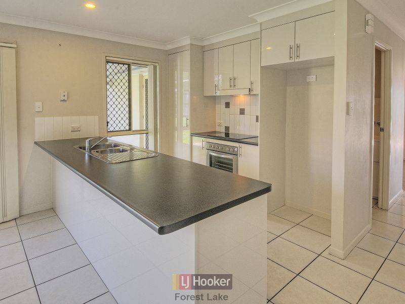 3 Waratah Court, Yamanto QLD 4305