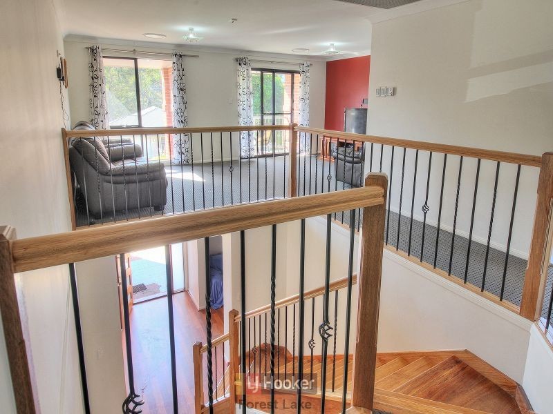 105 Jubilee Avenue, Forest Lake QLD 4078