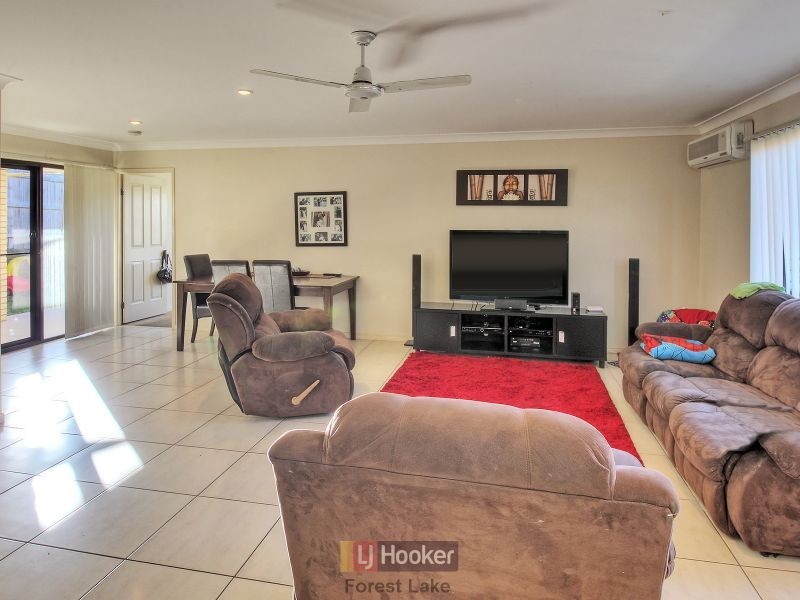 32 Riverside Crescent, Springfield Lakes QLD 4300