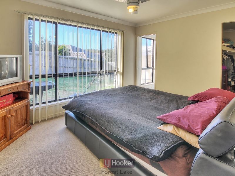 32 Riverside Crescent, Springfield Lakes QLD 4300
