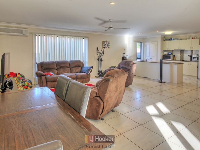 32 Riverside Crescent, Springfield Lakes QLD 4300