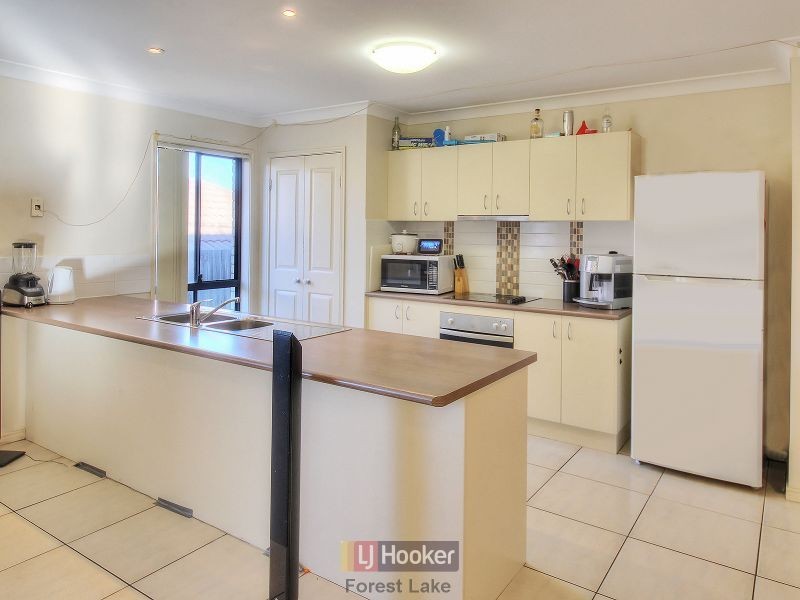 32 Riverside Crescent, Springfield Lakes QLD 4300