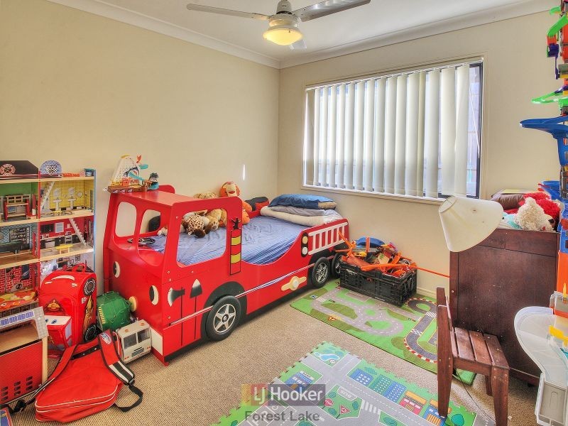 32 Riverside Crescent, Springfield Lakes QLD 4300