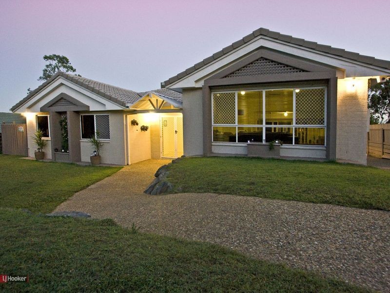 16 Lawson Place, Forest Lake QLD 4078