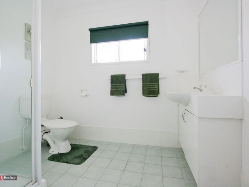 16 Lawson Place, Forest Lake QLD 4078