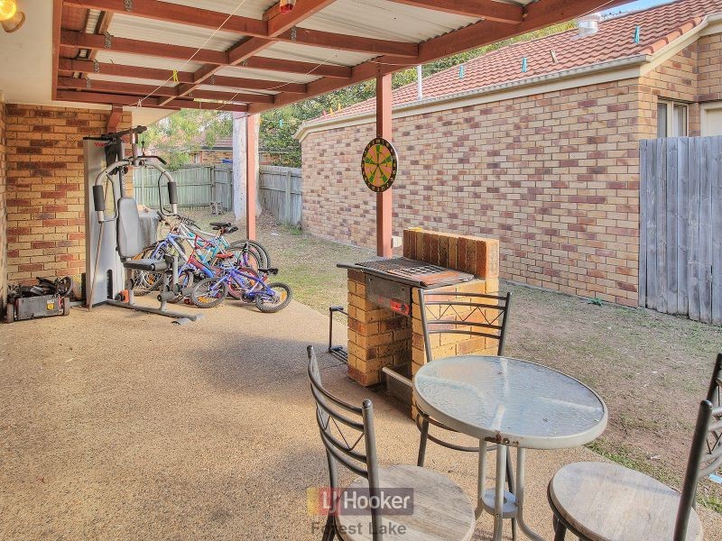 6 Acorn Circuit, Forest Lake QLD 4078